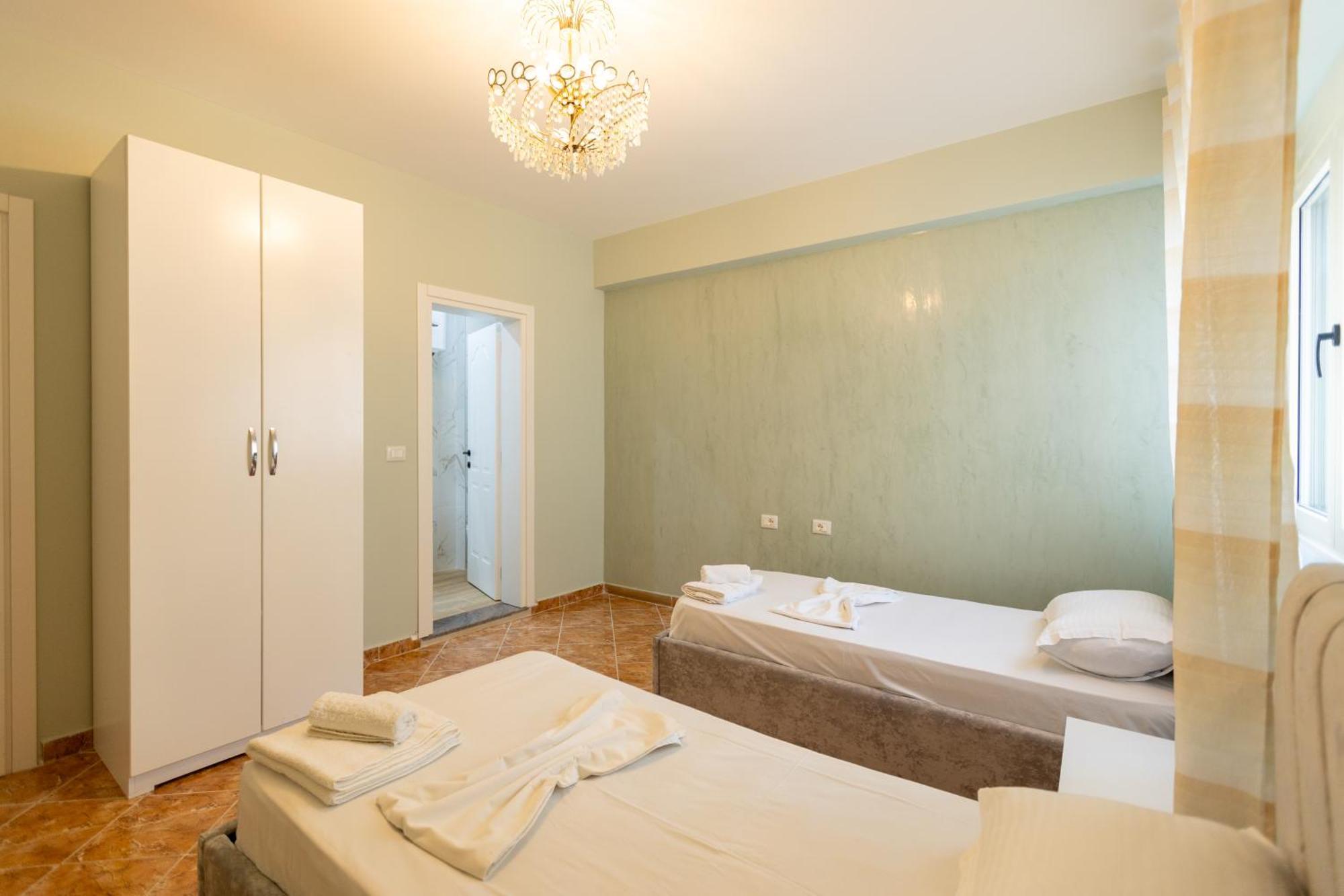 Lungomare apartment Vlorë Exterior foto
